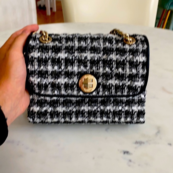 Kate Spade crossbody shoulder bag.